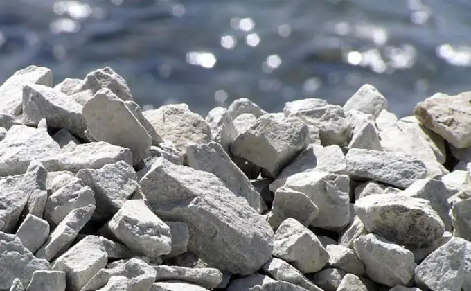 The presence of crushed stone in concrete increases the strength of the cement