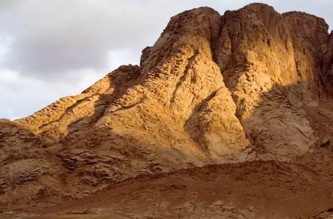 Ni tukio gani lililotokea kwenye Mlima Sinai