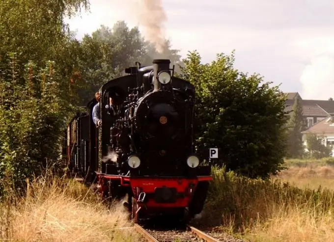 Le locomotive non hanno ricevuto immediatamente questo nome in Russia