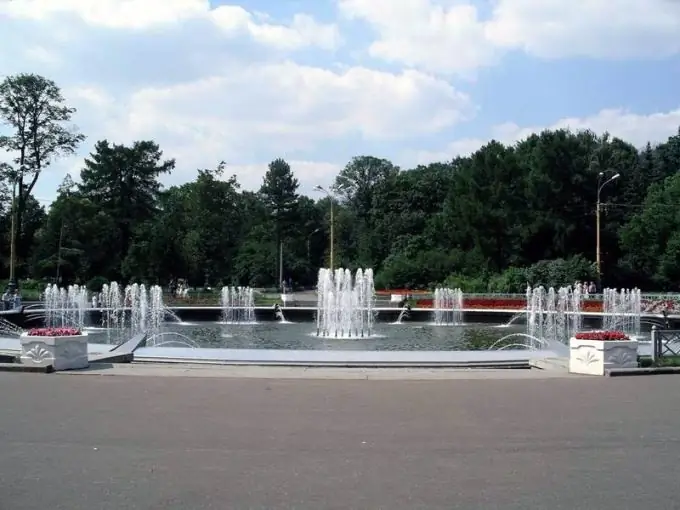 Jinsi Sokolniki Park inakua